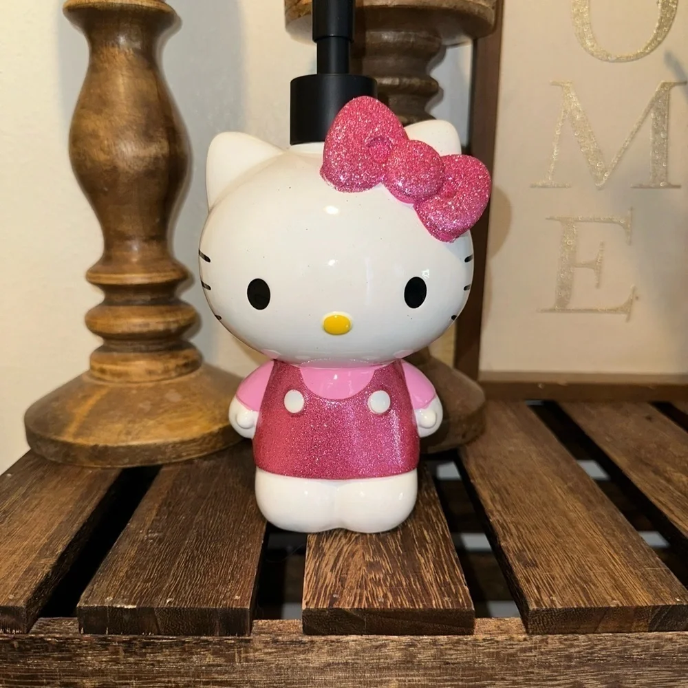 Hello Kitty Pink Glitter Sparkle Soap Dispenser